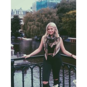 Meet your Posher, Hannah